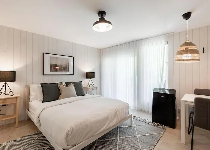 Luxurious & Modern Tremblant Loft Pool&Spa Access