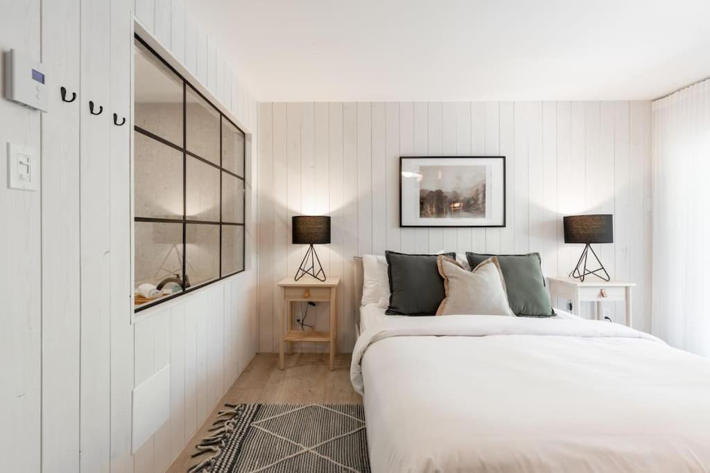 Luxurious & Modern Tremblant Loft Pool&spa Access Appartement Mont-Tremblant